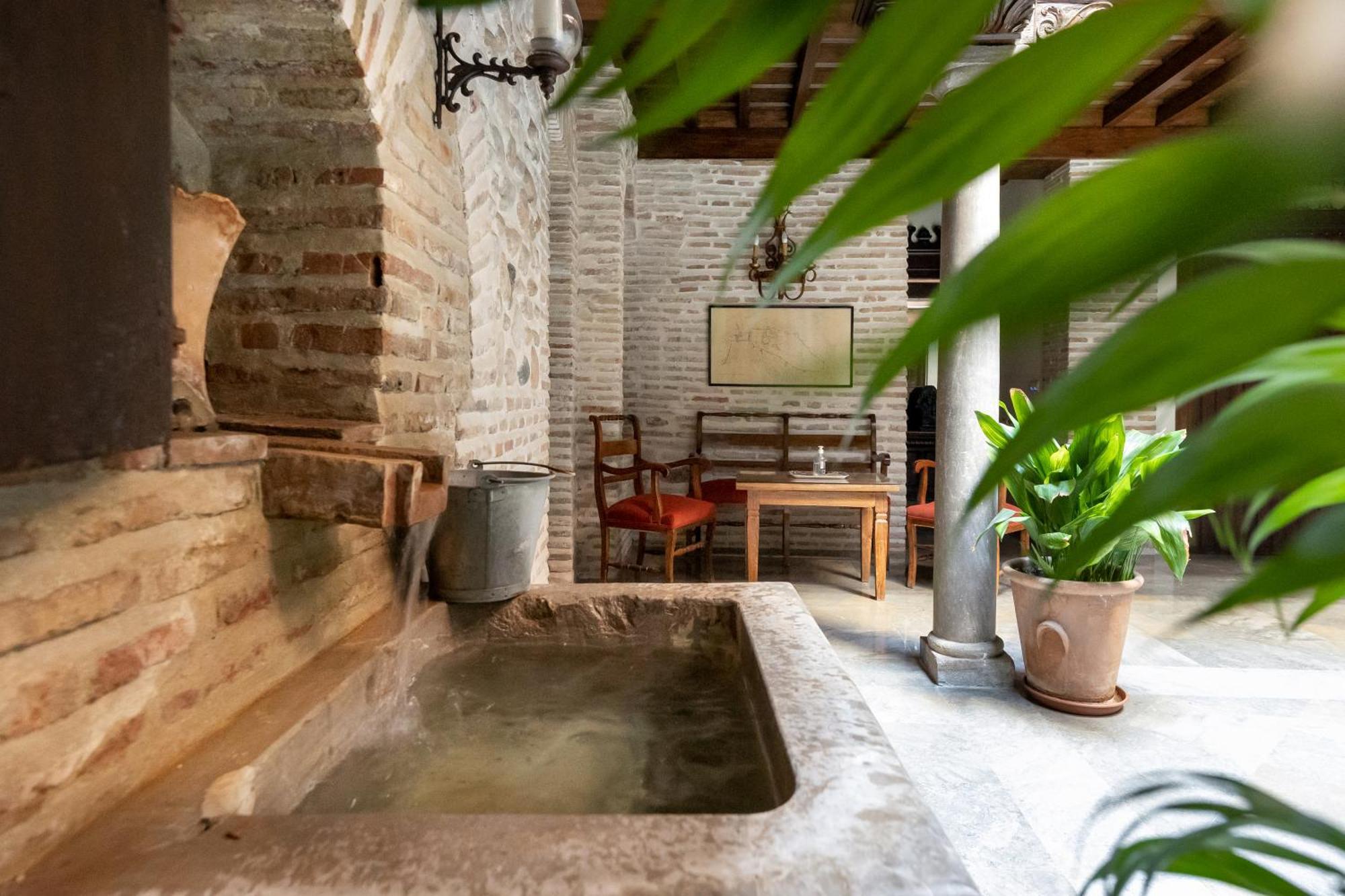 Apartamentos En Pleno Centro, Aljibe Rodrigo Del Campo 1A Granada Exteriér fotografie
