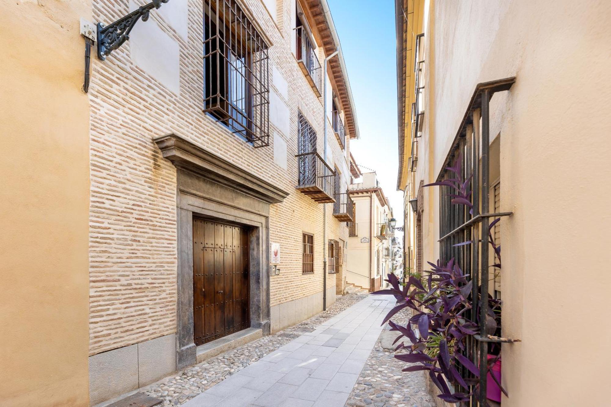 Apartamentos En Pleno Centro, Aljibe Rodrigo Del Campo 1A Granada Exteriér fotografie