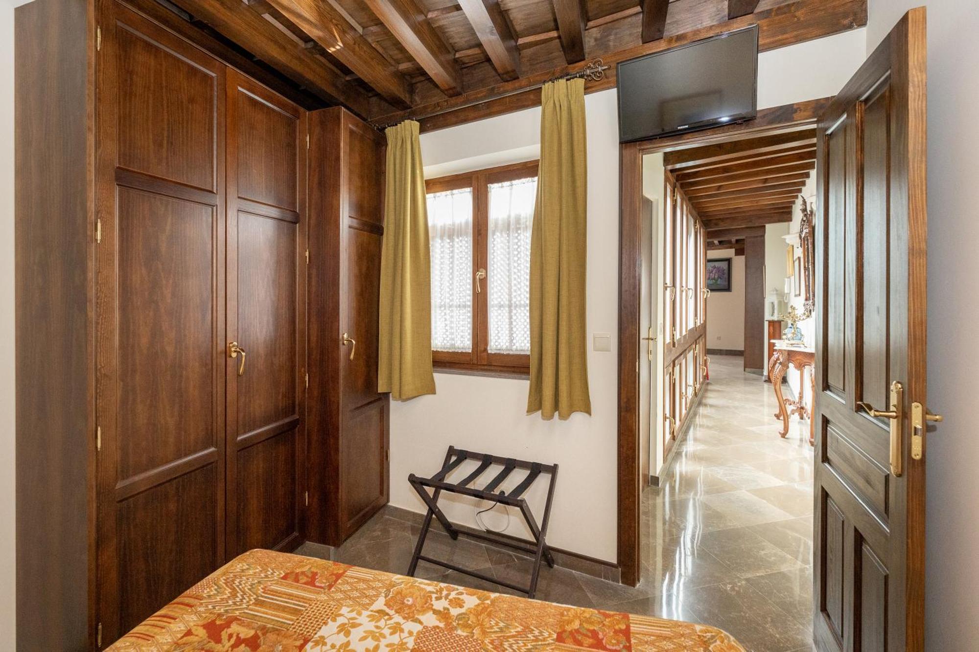 Apartamentos En Pleno Centro, Aljibe Rodrigo Del Campo 1A Granada Exteriér fotografie