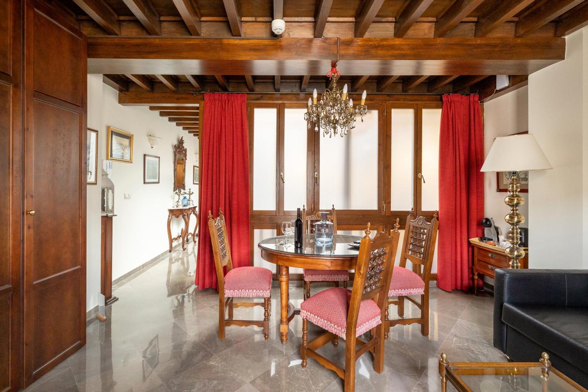 Apartamentos En Pleno Centro, Aljibe Rodrigo Del Campo 1A Granada Exteriér fotografie