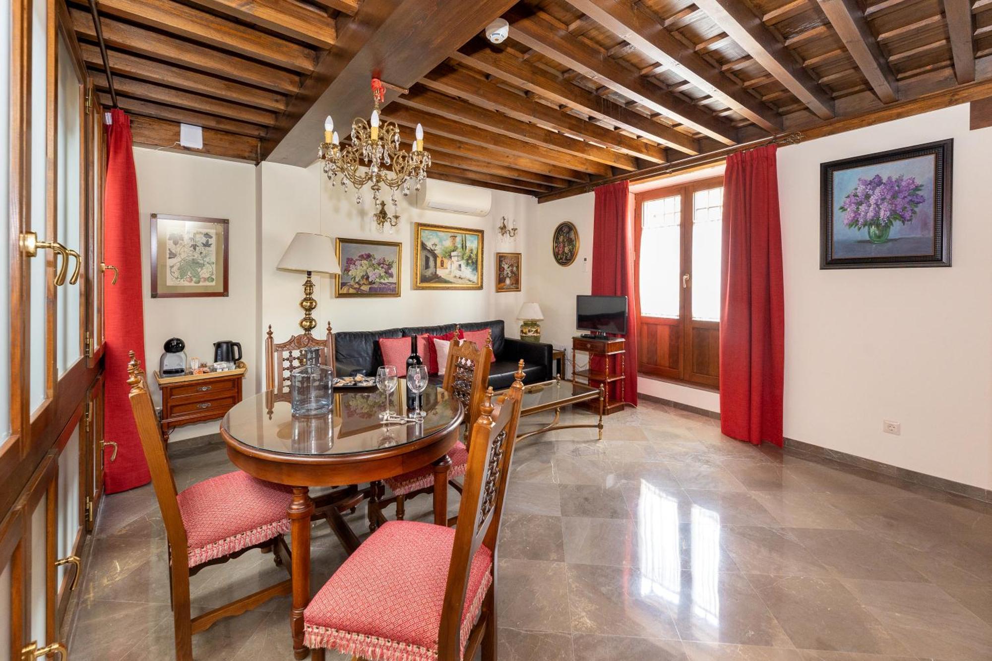 Apartamentos En Pleno Centro, Aljibe Rodrigo Del Campo 1A Granada Exteriér fotografie