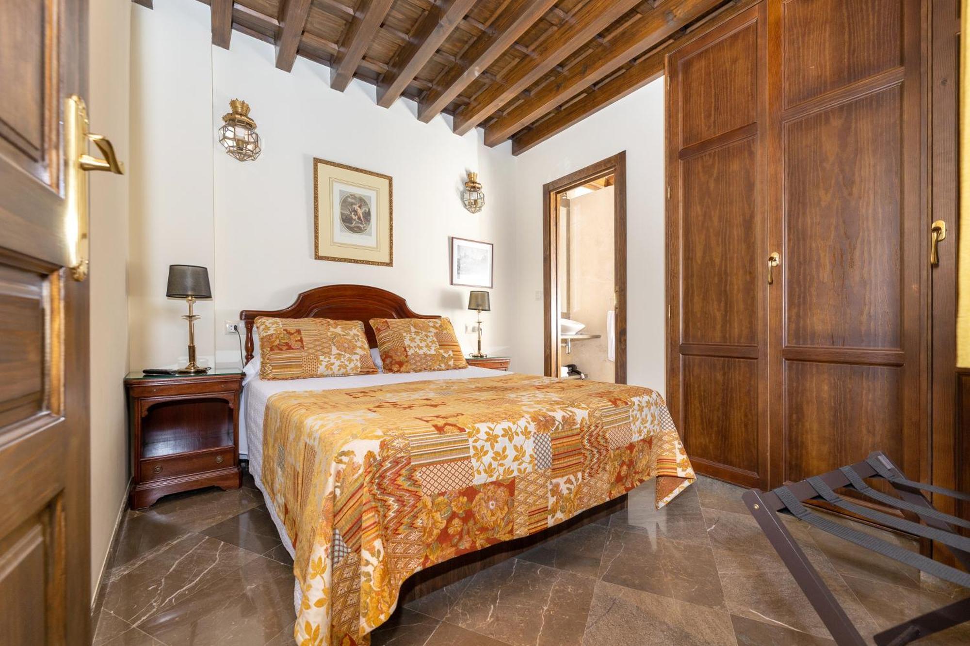Apartamentos En Pleno Centro, Aljibe Rodrigo Del Campo 1A Granada Exteriér fotografie
