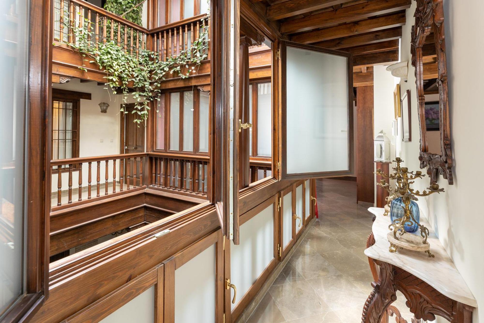 Apartamentos En Pleno Centro, Aljibe Rodrigo Del Campo 1A Granada Exteriér fotografie